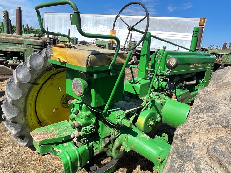 john-deere-b-image-29
