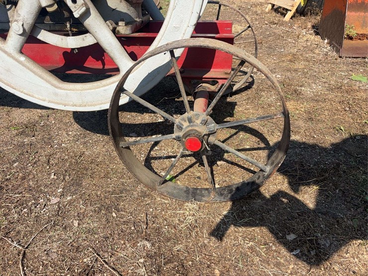 monitor-5-horse-hit-and-miss-engine-with-cart-image-45