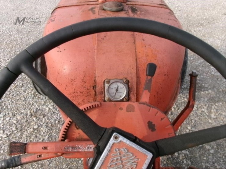 1959-allis-chalmers-d17-image-14
