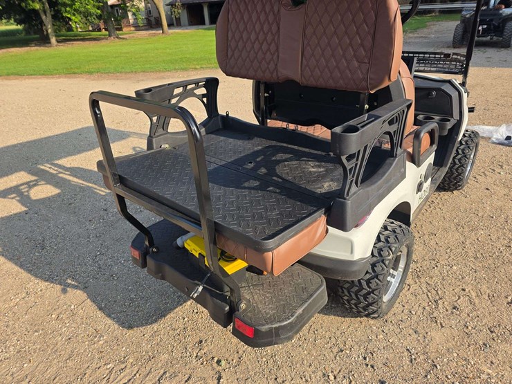 sdlg80-electric-golf-cart,-1.3-miles-(will-go-up),-60v-motor,-4-passenger,-approx-battery-range:-50-image-29