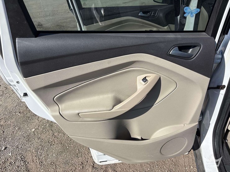 2015-ford-escape-image-22