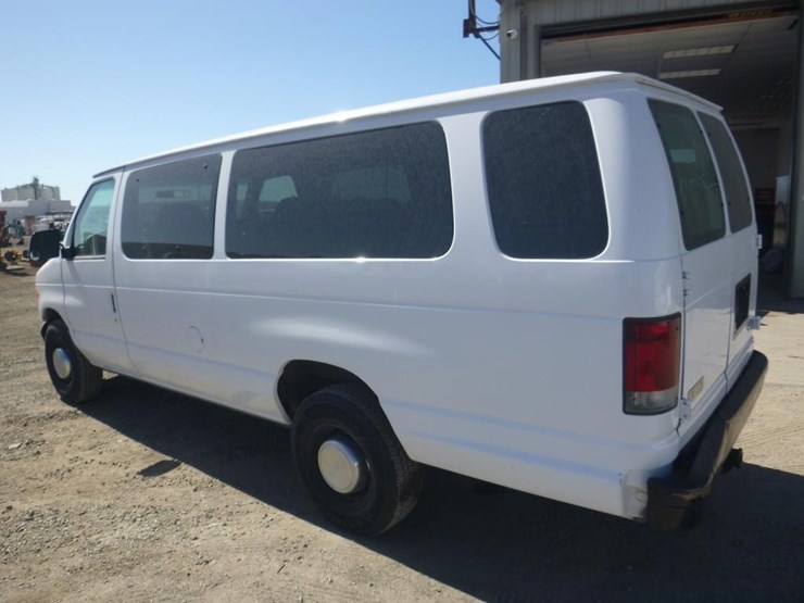 2002-ford-e350-image-4