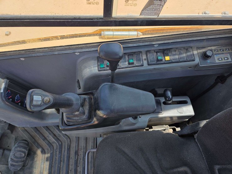 2007-volvo-ecr88-image-49