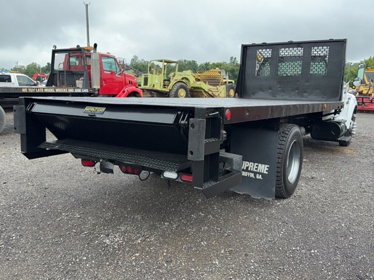 2004-ford-f650-image-7