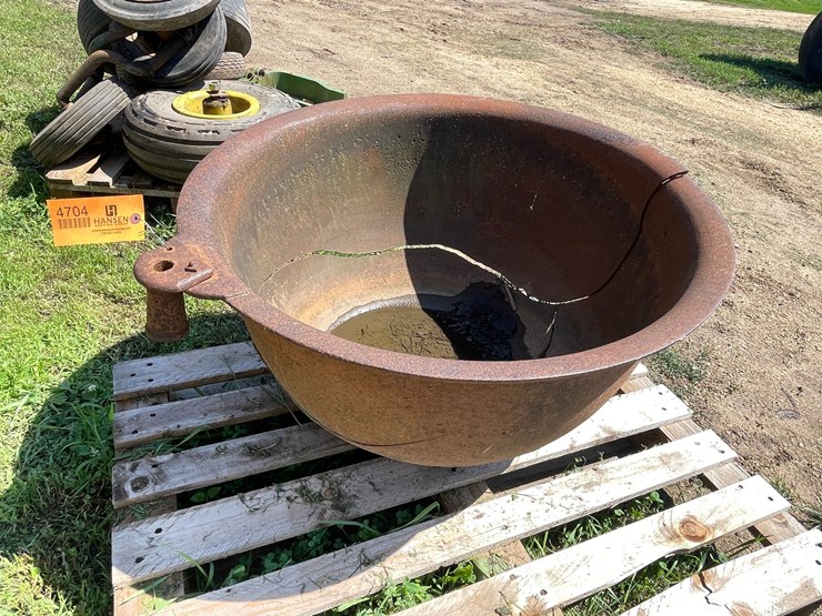 #4704-•-metal-kettle-image-7