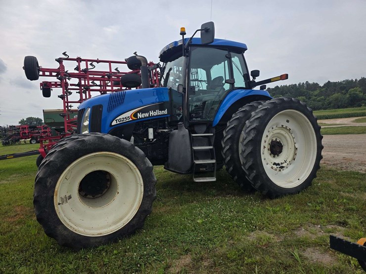 2006-new-holland-tg255-image-18