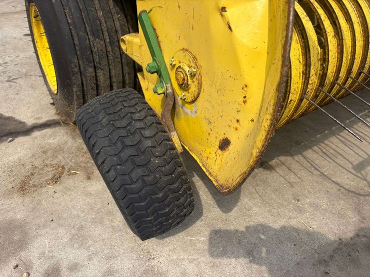 john-deere-336-image-15