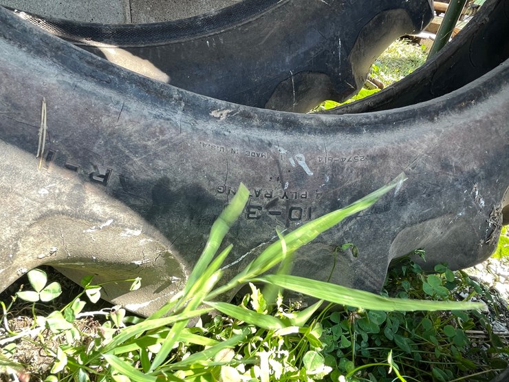 #4696-•-(5)-tractor-tires-image-9