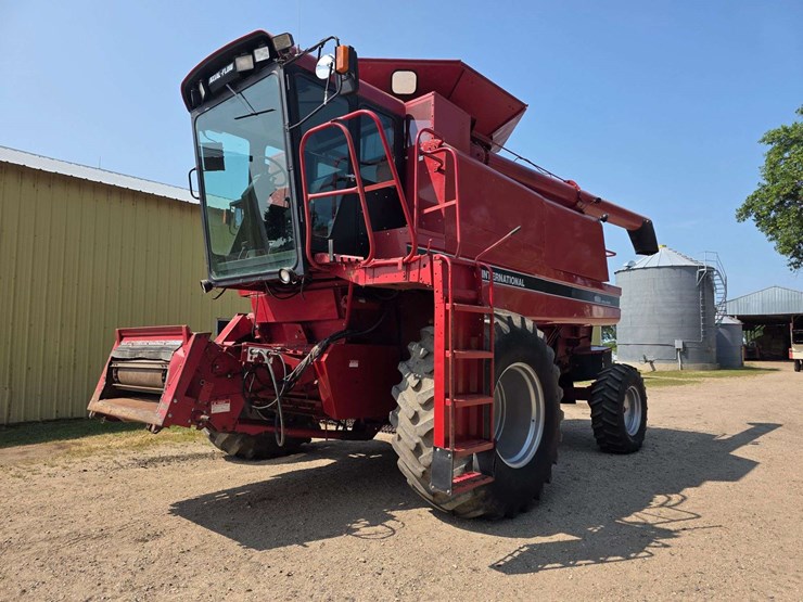 1994-case-ih-1688-image-1