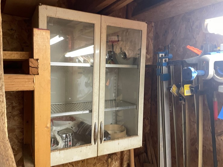 #7130-•-contents-of-shelving-and-corner-image-4