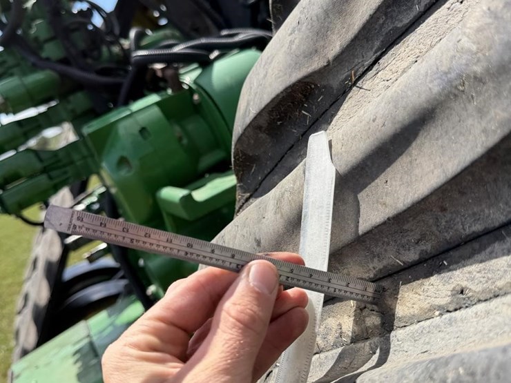 2017-john-deere-9570rx-image-50