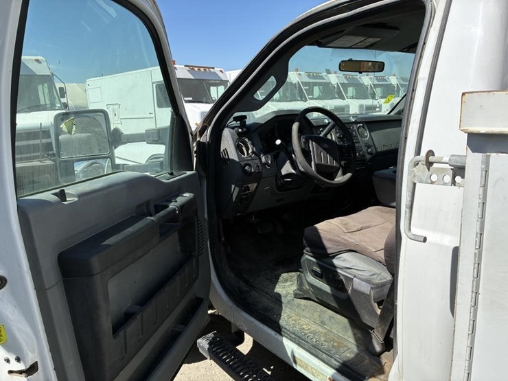 2012-ford-f450-image-19