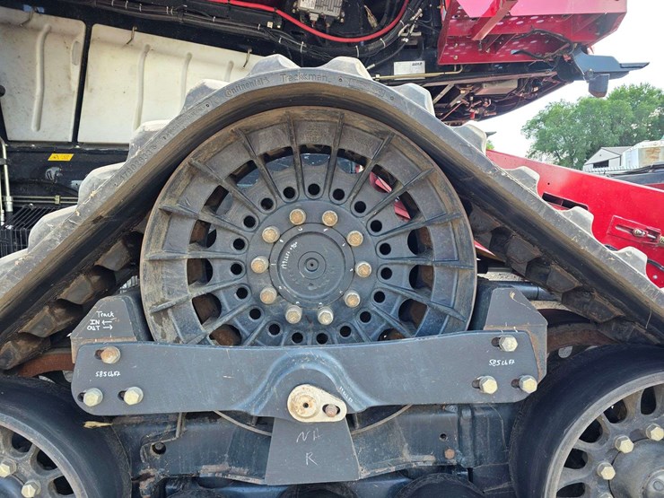 2013-case-ih-8230-image-73
