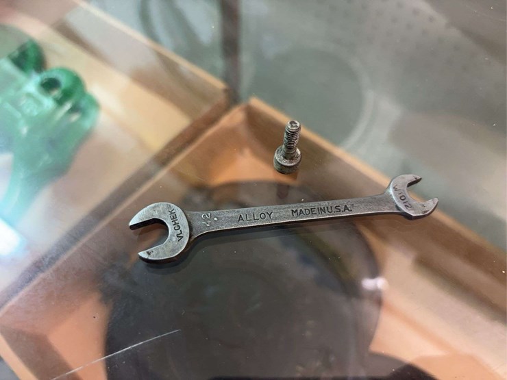 1/2-scale-john-deere-model-e-horse-hit-and-miss-wngine-and-arcade-burr-mill-image-27