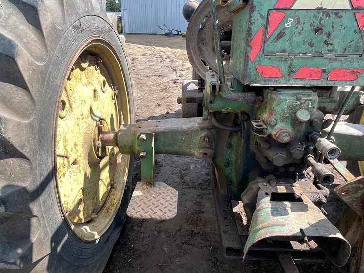 john-deere-70-image-28