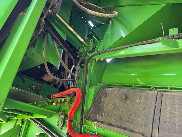 2007-john-deere-9760-sts-image-51