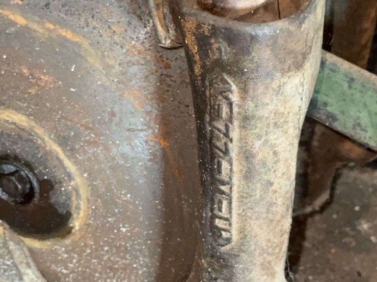 very-nice-original-van-brunt-model-v-grain-drill-image-25