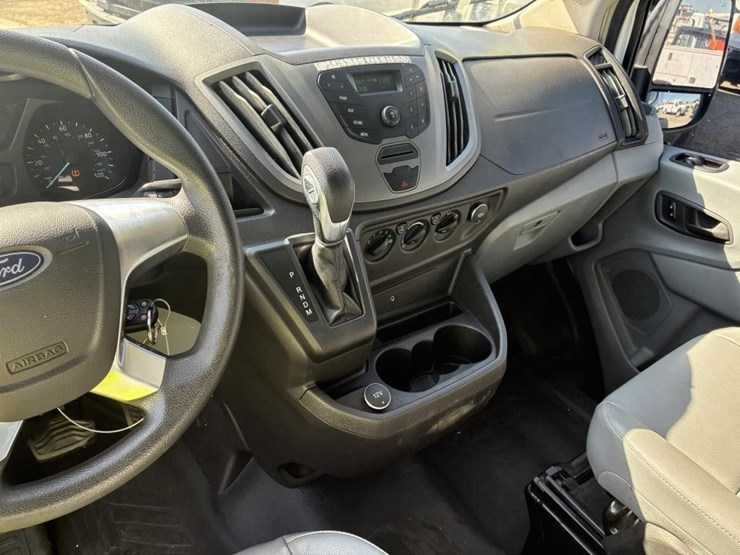2018-ford-transit-image-18