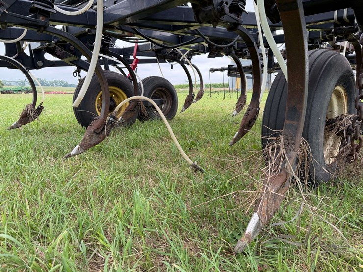 flexi-coil-model-340-41’-chisel-plow,-set-up-for-anhydrous-currently,-3-bar-coil-tine-harrow,-hydrau-image-13