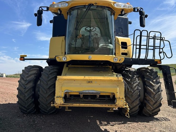 2013-new-holland-cx8080-image-2