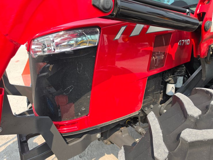 2021-massey-ferguson-4710-image-8