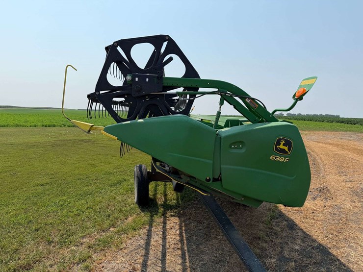 john-deere-630f-image-3