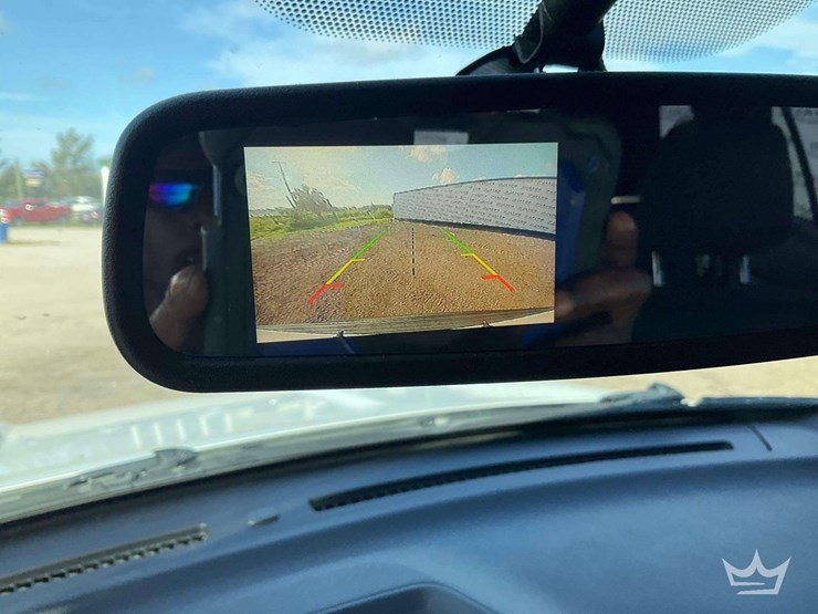 2019-ford-explorer-image-30