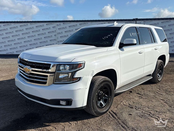 2020-chevrolet-tahoe-image-1