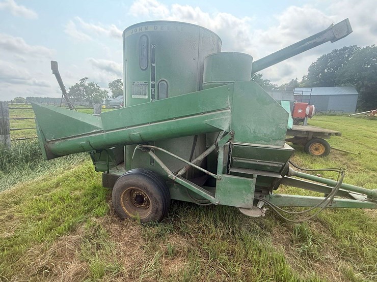 john-deere-700-image-5