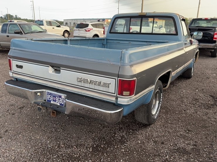 1987-chevrolet-c10-image-9