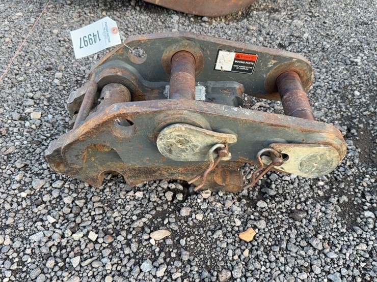 #2008-•-wacker-neuson-excavator-quick-coupler-image-1