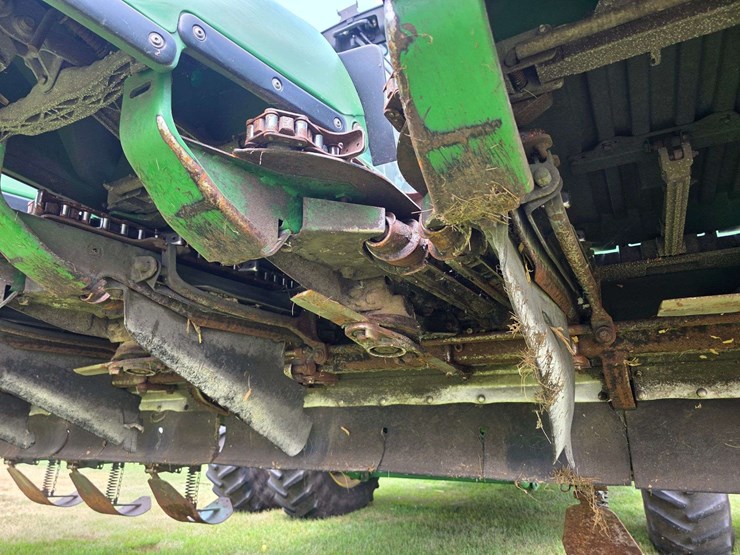 2013-john-deere-608c-image-21