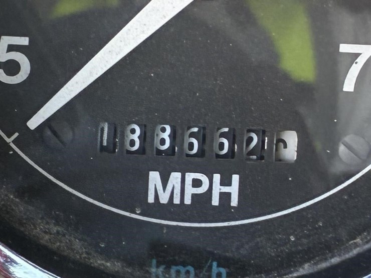 1990-ford-c800-image-22