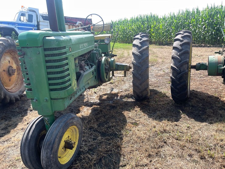 1952-john-deere-a-image-1
