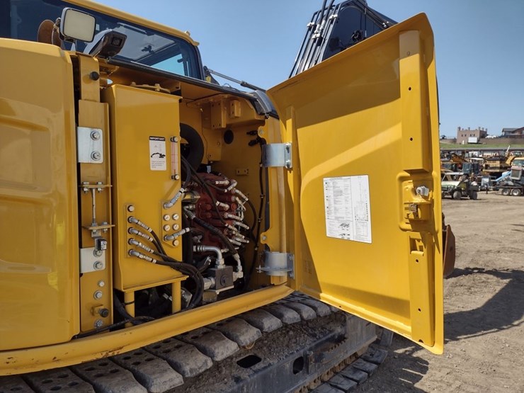 23-john-deere-85-image-40