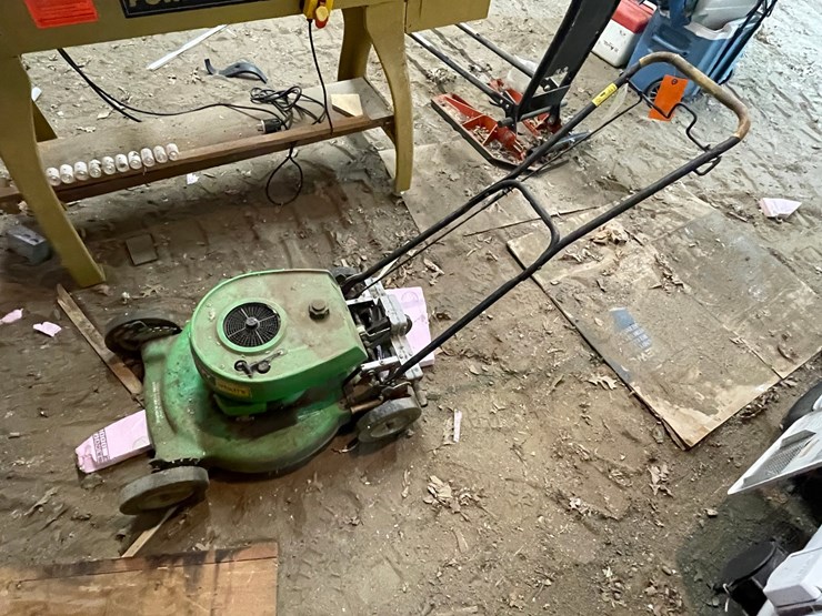 #7105-•-lawn-boy-push-mower-image-2