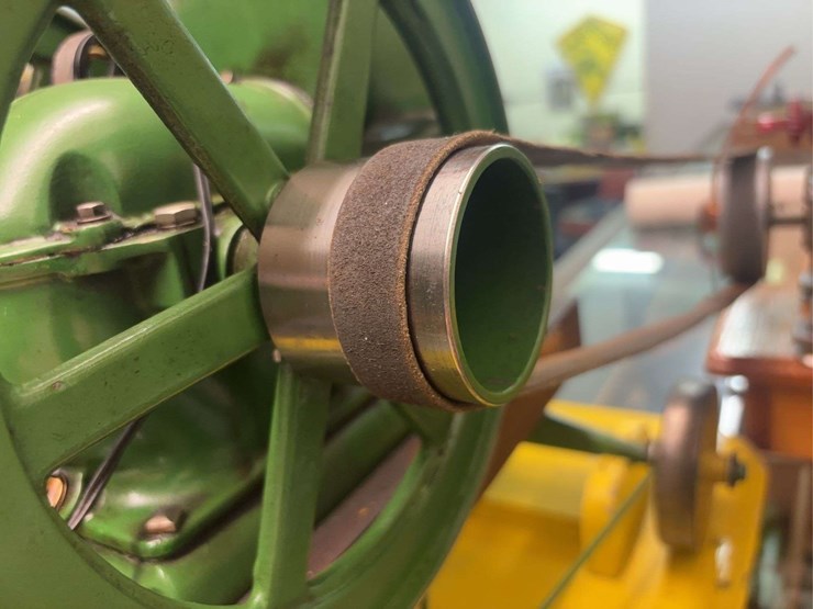 1/2-scale-john-deere-model-e-horse-hit-and-miss-wngine-and-arcade-burr-mill-image-13