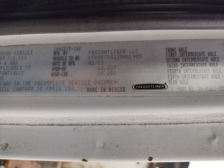freightliner-fl70-image-5
