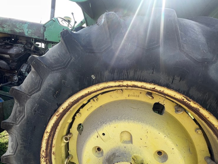 john-deere-5010-image-11