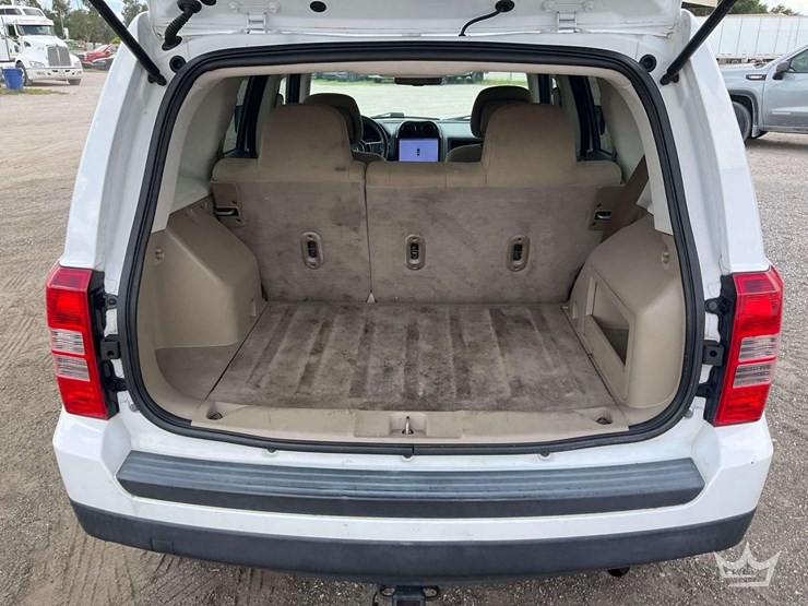 2014-jeep-patriot-image-23