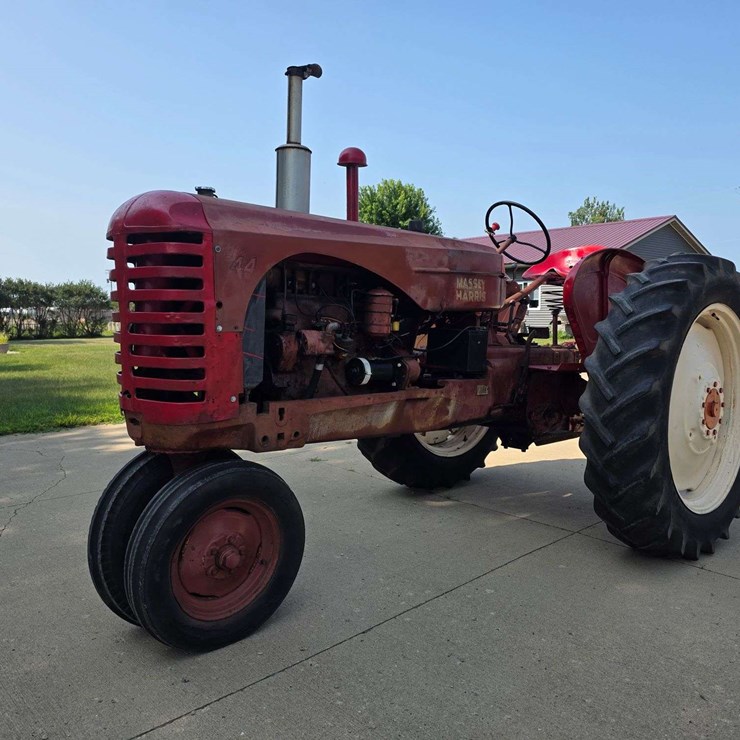 1951 MASSEY-FERGUSON 44
