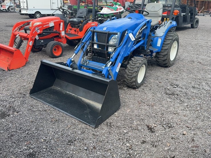 new-holland-tc24da-image-1