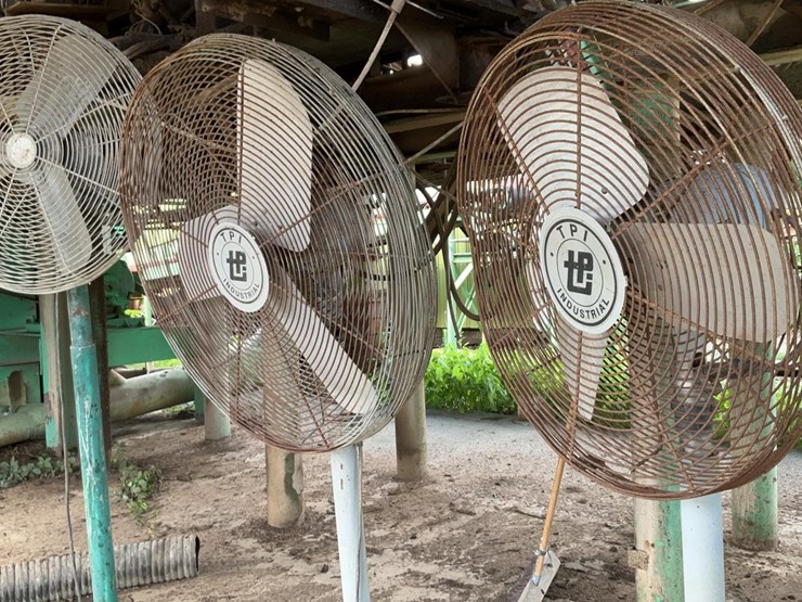#198-•-floor-stand-fans-image-3