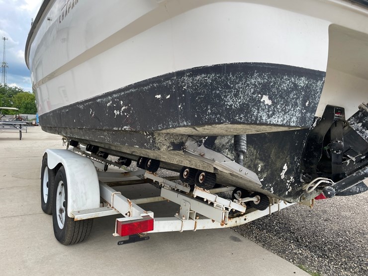 #2798-•-1999-chaparral-signature-27-cabin-cruiser-boat-image-23