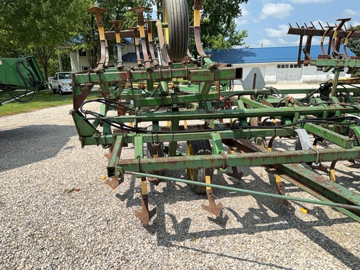 john-deere-1010-image-21