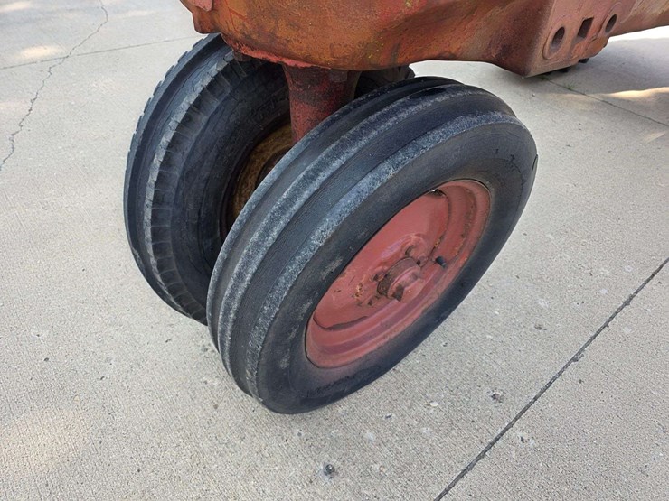 1951-massey-ferguson-44-image-16