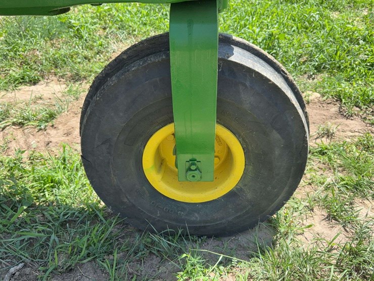 john-deere-530-image-11