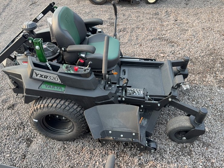 #3097-•-yakta-yxr-320-zero-turn-mower-image-7
