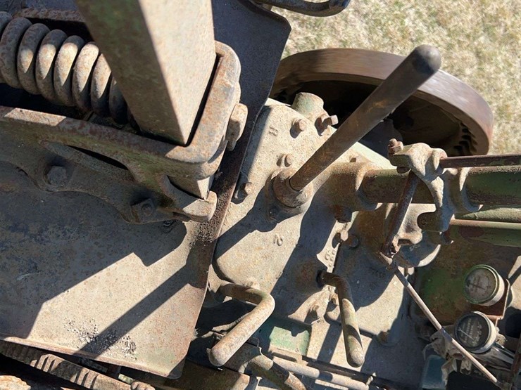 john-deere-model-b-image-42