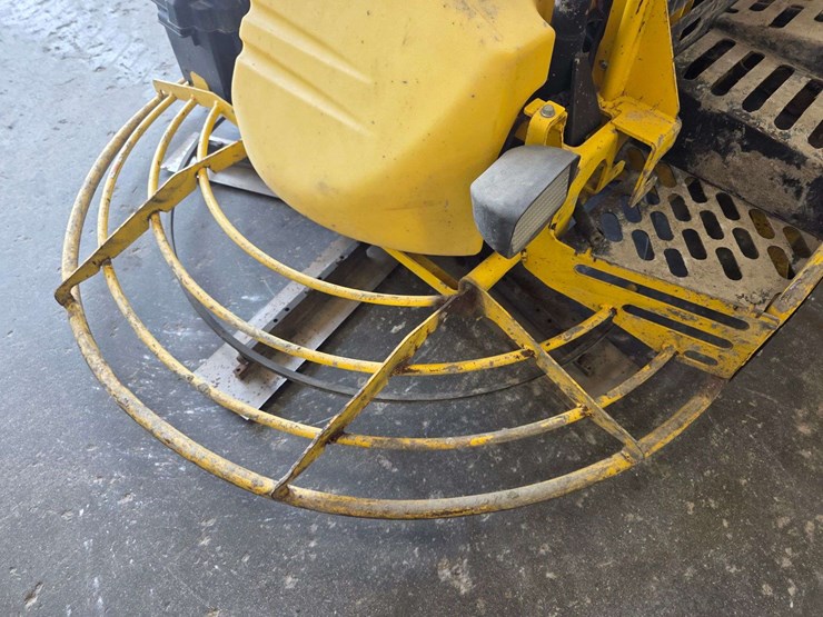 2006-wacker-crt48-ride-on-trowel,-48”,-vanguard/daihtsu-dm950g-gas-engine,-452.9-hours,-comes-with-t-image-19